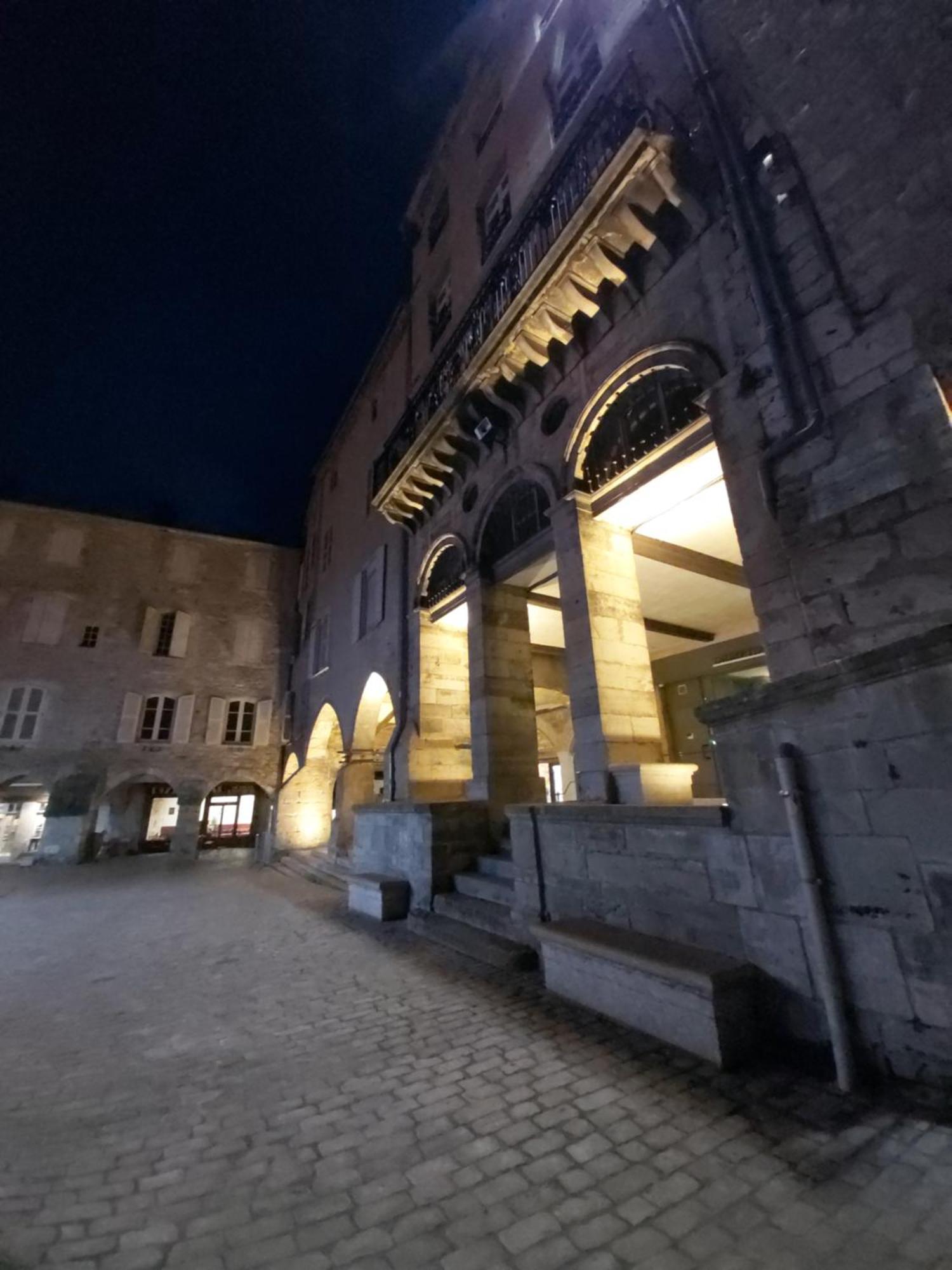 Le Saint-Georges Appartement Villefranche-de-Rouergue Buitenkant foto